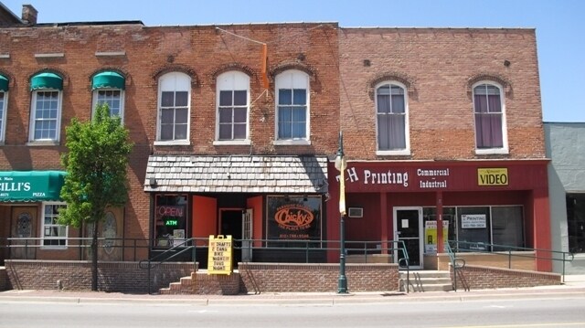 More Photos Of 137 N Main St, Almont Storefront Retail Residential For Lease