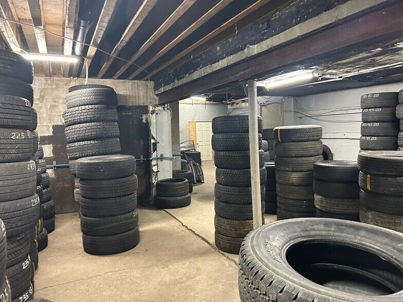 More Photos Of 22 Pershing Ave, Poughkeepsie Warehouse For Sale