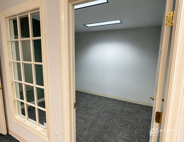 More Photos Of 1049 MD-3, Gambrills Office For Lease