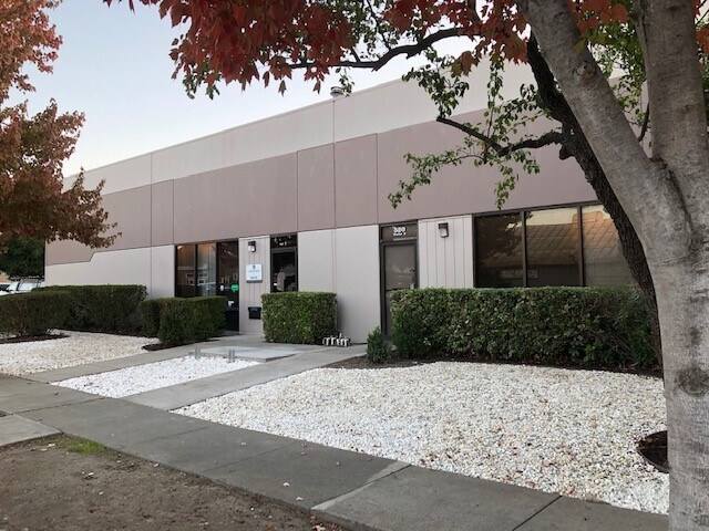 Primary Photo Of 520 California Blvd, Napa Warehouse For Lease