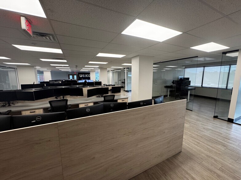 More Photos Of 201 E Partridge Ave, Independence Loft Creative Space For Lease