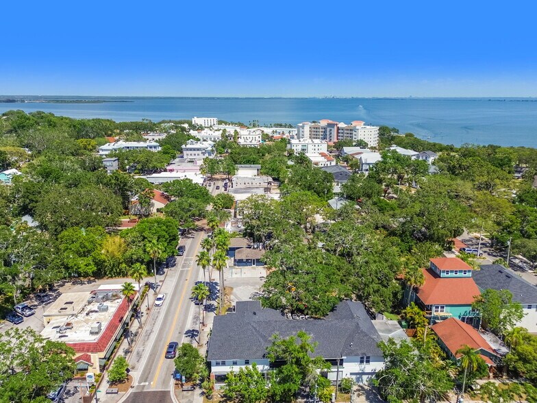 More Photos Of 454 Main St, Safety Harbor Storefront Retail Residential For Sale
