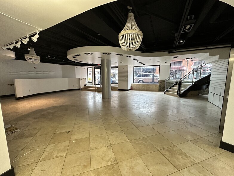 More Photos Of 186 Main St, Annapolis Storefront For Lease