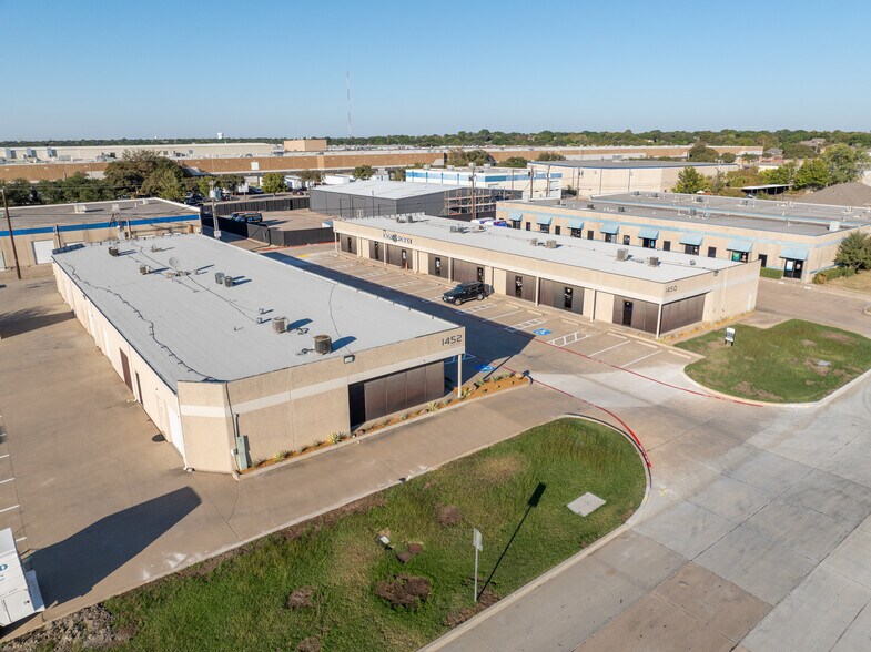 More Photos Of 1450 Halsey Way, Carrollton Showroom For Lease