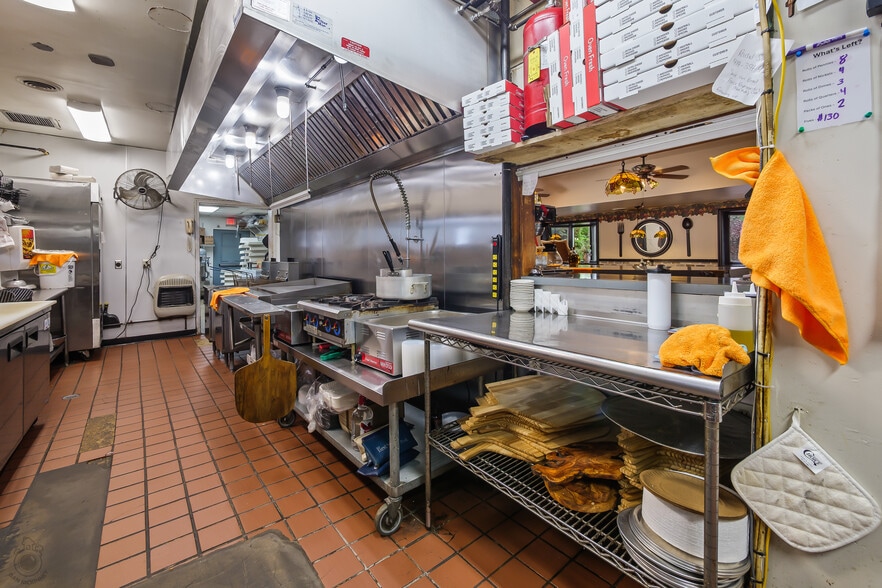 More Photos Of 270 E Northampton St, Bath Restaurant For Sale