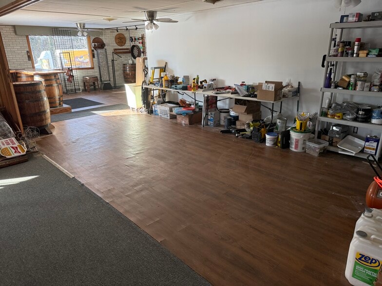 More Photos Of 1640 W US-2, Crystal Falls Restaurant For Sale