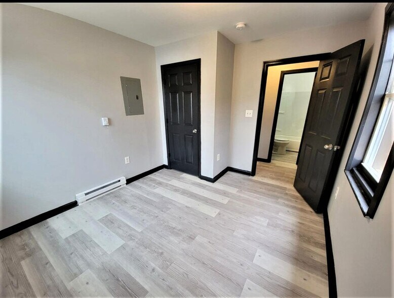 More Photos Of 1680 Kansas St, Memphis Apartments For Sale