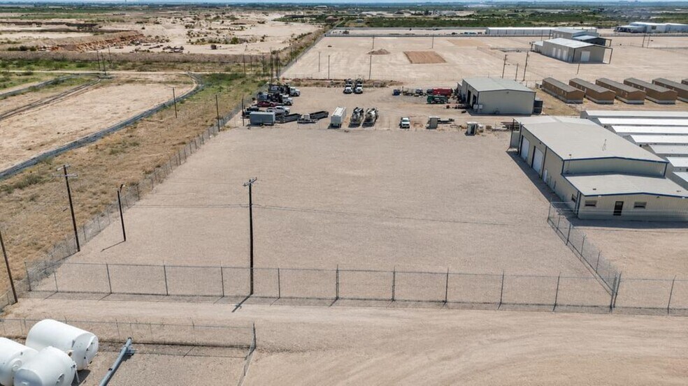 More Photos Of 10714 W County Road 72, Midland Warehouse For Lease