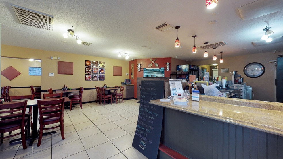More Photos Of 9576 N Citrus Springs Blvd, Citrus Springs Restaurant For Lease