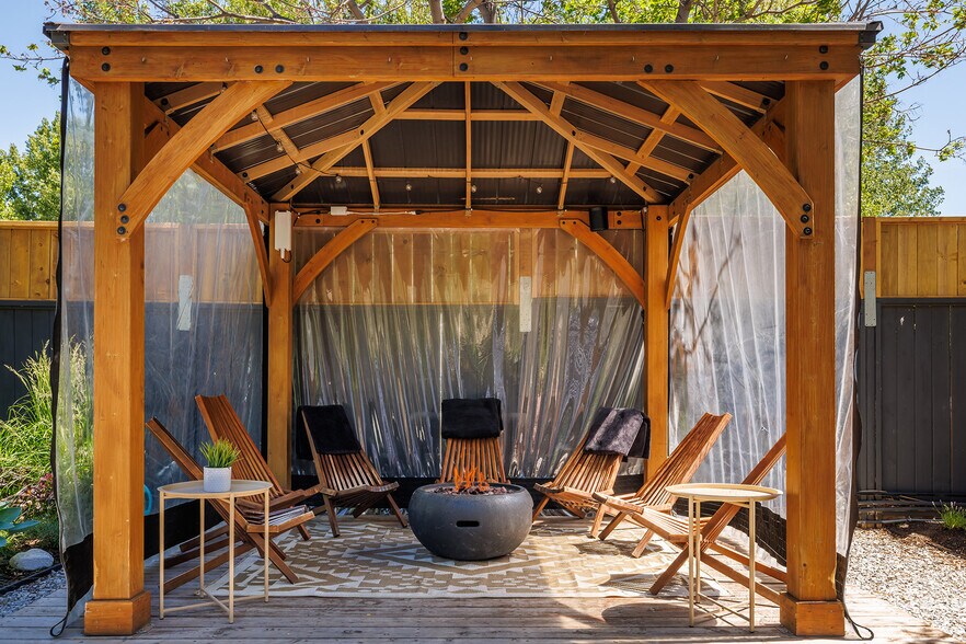 More Photos Of 4201 Skaha Lake Rd, Penticton Hotel For Sale