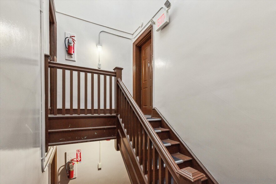 More Photos Of 153-163 Bala Ave, Bala Cynwyd Movie Theatre For Sale