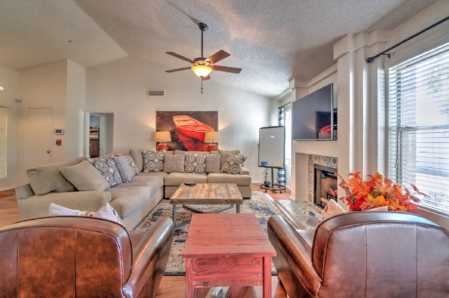 More Photos Of 111 S Hearthstone Way, Chandler Rehabilitation Center For Sale