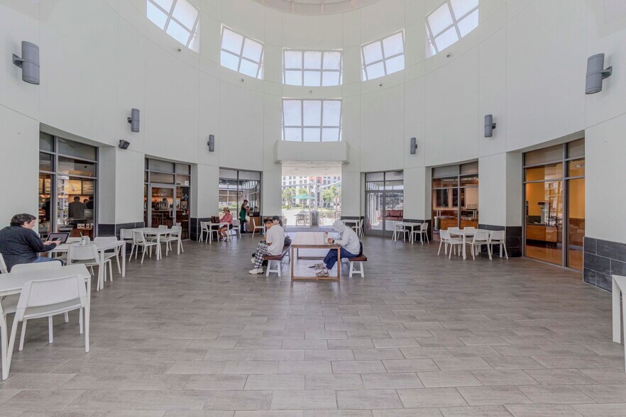 More Photos Of 2 Hutton Centre Dr, Santa Ana Unknown For Lease