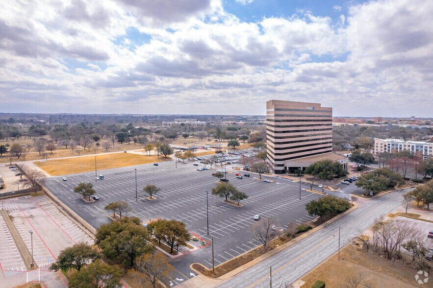 More Photos Of 500 E Border St, Arlington Office For Sale