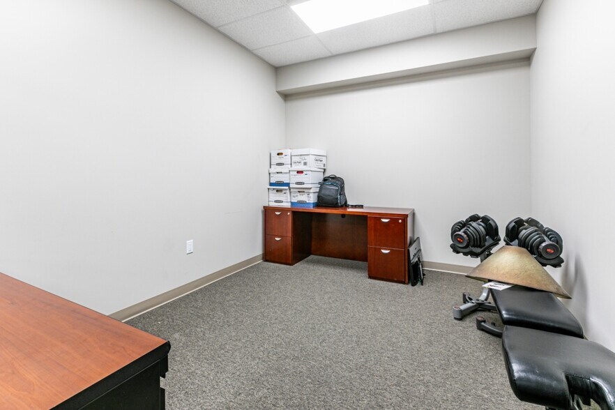 More Photos Of 4175 Forestdale Dr, Park City Loft Creative Space For Lease