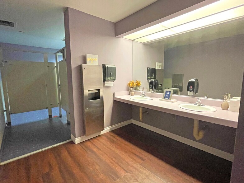 More Photos Of 1151 W 5th St, Azusa Medical For Sale