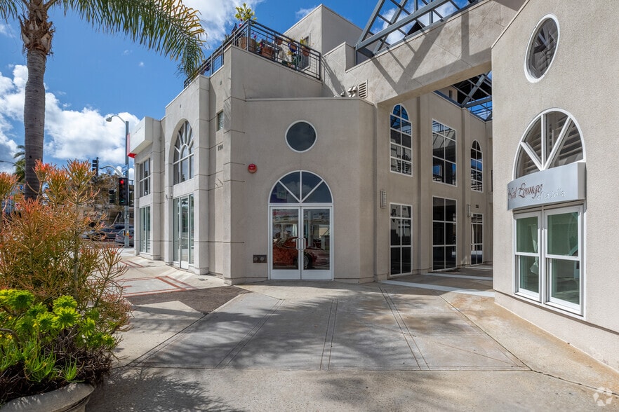 More Photos Of 7514 Girard Ave, La Jolla General Retail For Sale