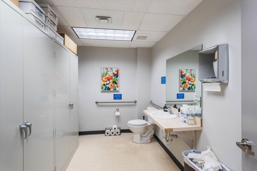 More Photos Of 702 E Idaho St, Kalispell Office For Sale