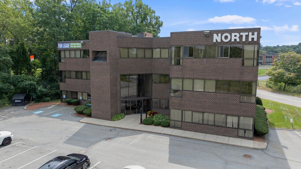 More Photos Of 1 Olde North Rd, Chelmsford Office For Lease
