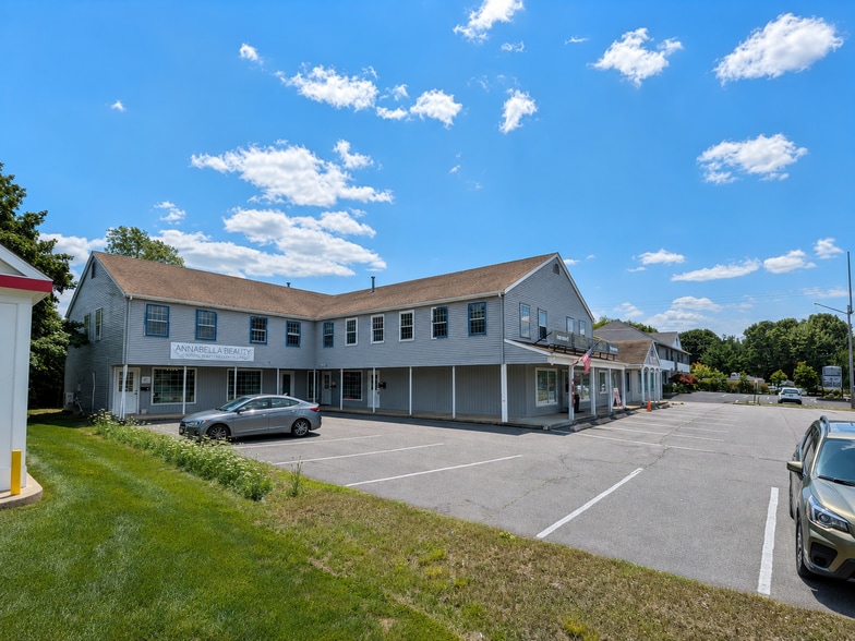More Photos Of 880 Boston Post Rd, Old Saybrook Storefront Retail Office For Sale