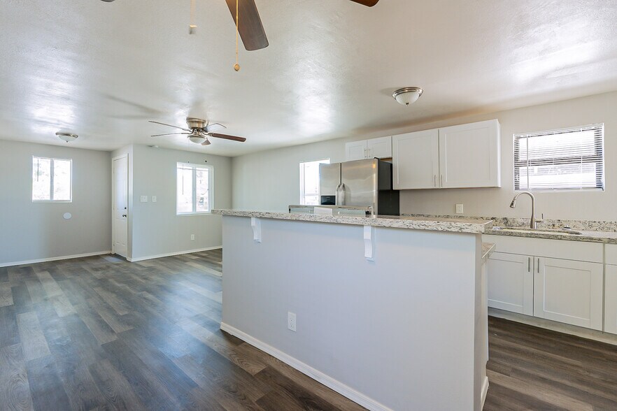 More Photos Of 1425 E Roosevelt St, Phoenix Apartments For Sale