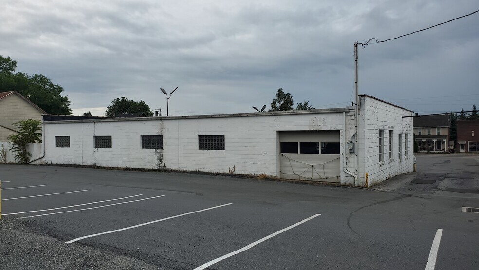 More Photos Of 7831 Main St, Fogelsville General Retail For Sale