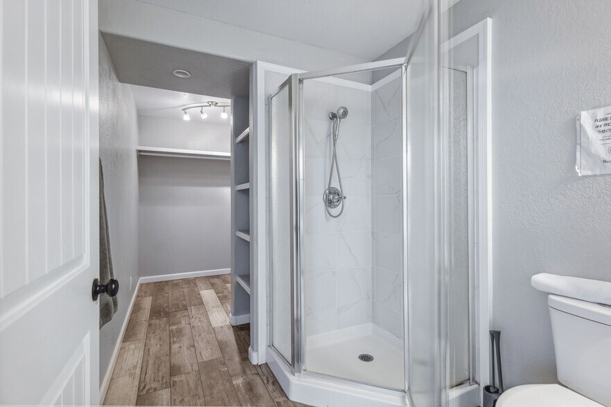 More Photos Of 1837 Riverside Dr, Bullhead City Specialty For Sale