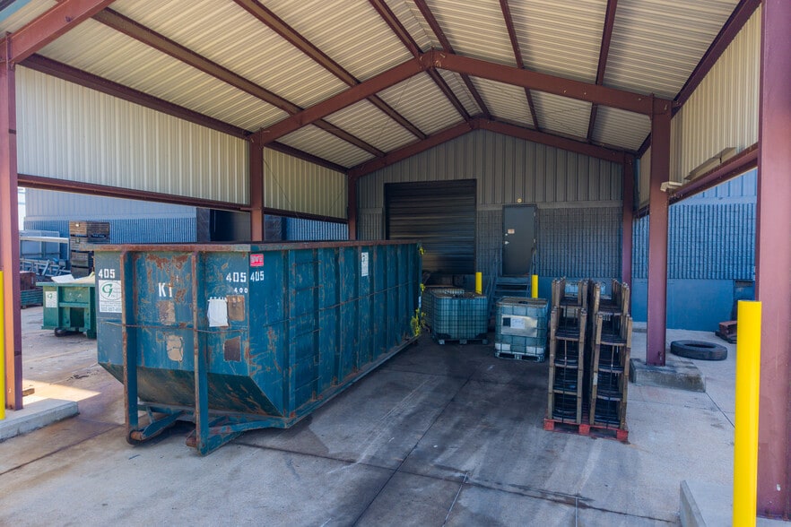 More Photos Of 151 Hanger Cir, Richmond Warehouse For Sale