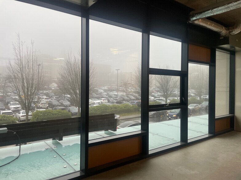 More Photos Of 1526 Finlay St, White Rock Apartments For Sale