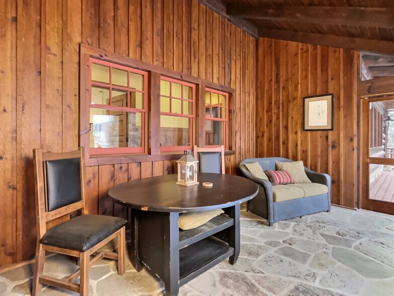 More Photos Of 5771 US Highway 45, Land O Lakes Office For Sale