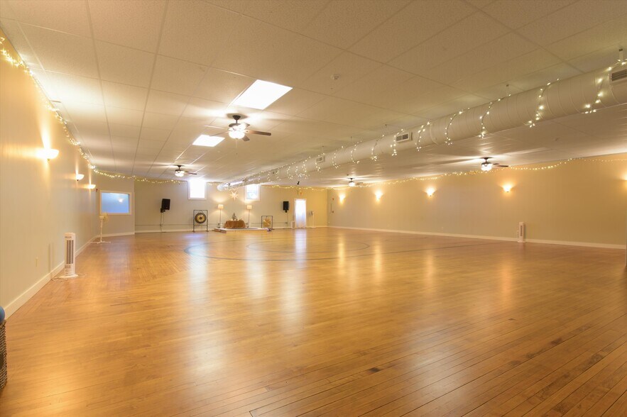 More Photos Of , Brattleboro Unknown For Sale