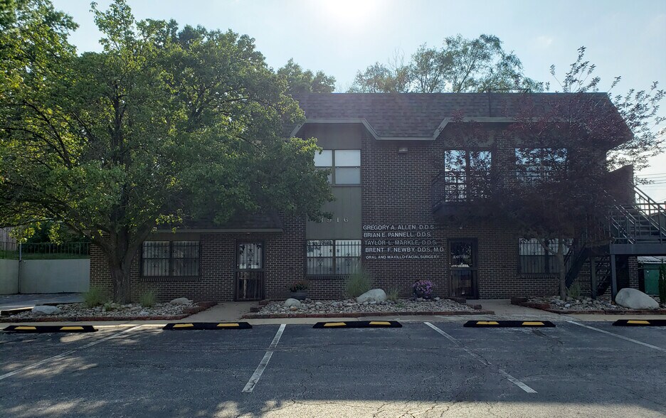 More Photos Of 3916 S Lynn Ct, Independence Medical For Lease