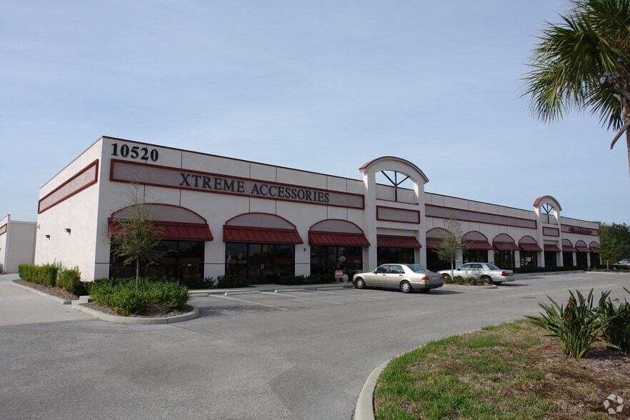 More Photos Of 10520 Portal Crossing, Bradenton Light Distribution For Sale