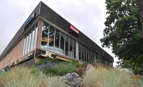 More Photos Of 13500 NE Bel Red Rd, Bellevue Freestanding For Lease