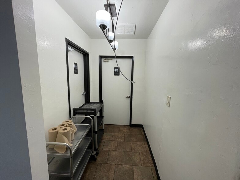 More Photos Of 5933-43 El Cajon Blvd, San Diego Storefront Retail Office For Sale