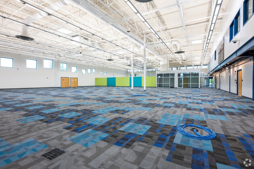 More Photos Of 119 Cane Creek Blvd, Danville Telecom Hotel Data Hosting For Lease