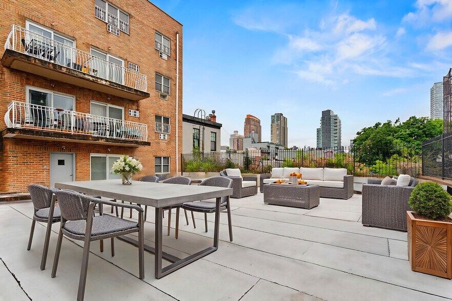 More Photos Of 1043 47th Ave, Long Island City Apartments For Sale