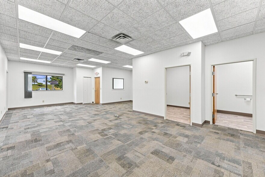 More Photos Of 615-619 Commerce Rd, Richmond Office For Lease