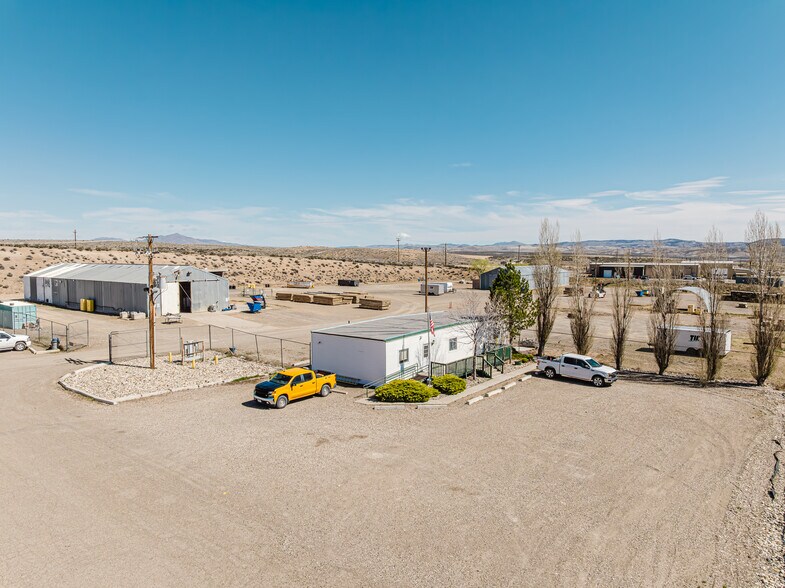 More Photos Of 824 Poplar St, Carlin Industrial For Sale