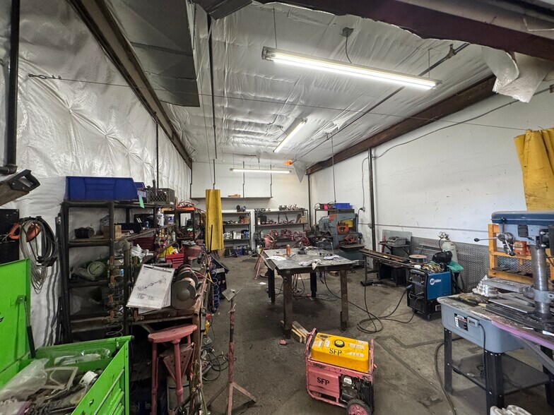 More Photos Of 3130 Westwood Dr, Las Vegas Manufacturing For Lease