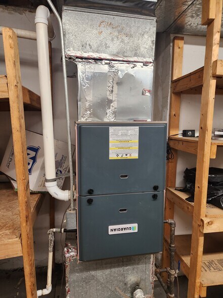 More Photos Of 3149 Kensington Ave, Philadelphia Storefront For Sale