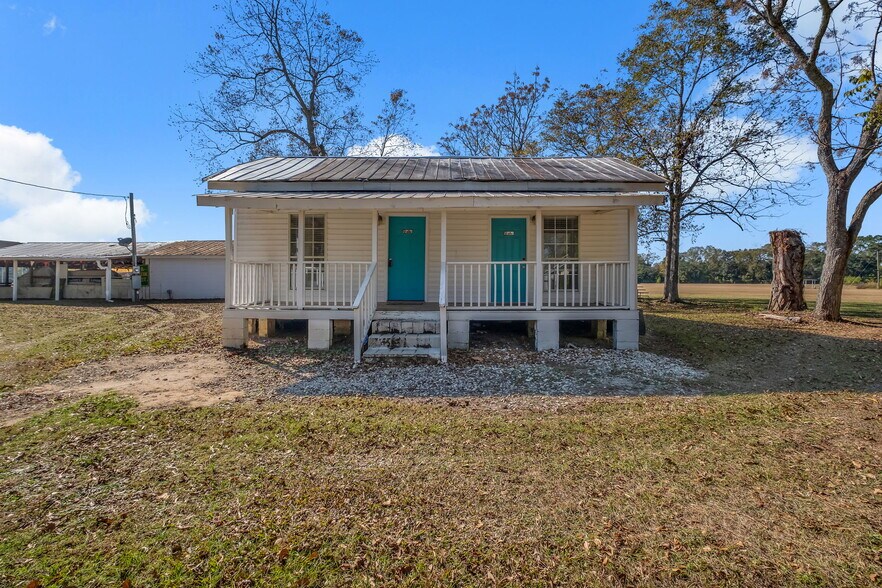 More Photos Of , Quincy Unknown For Sale