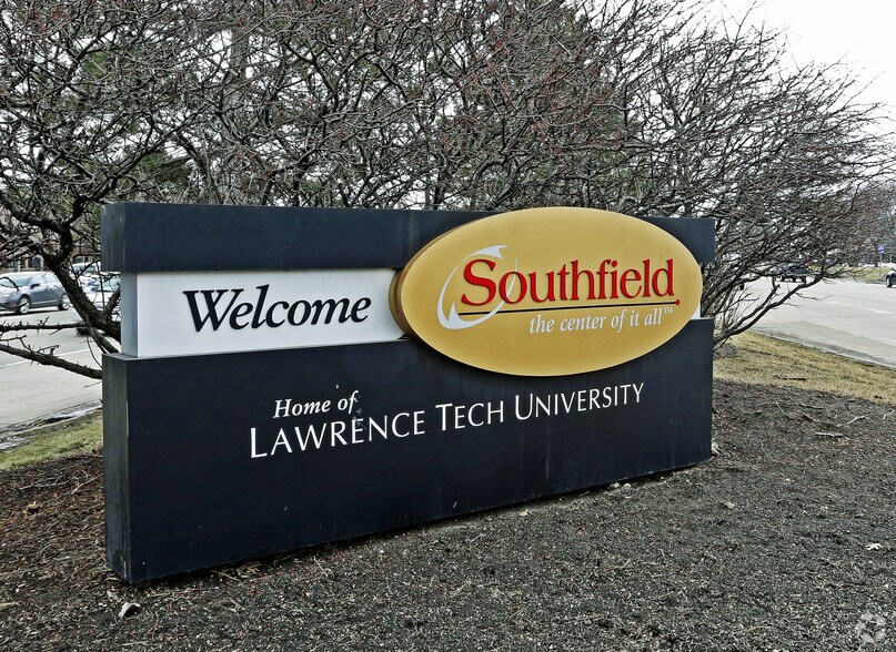 More Photos Of 29110 Inkster Rd, Southfield Office For Lease