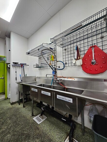 More Photos Of S 48th St @ Broadway Rd, Phoenix Unknown For Lease