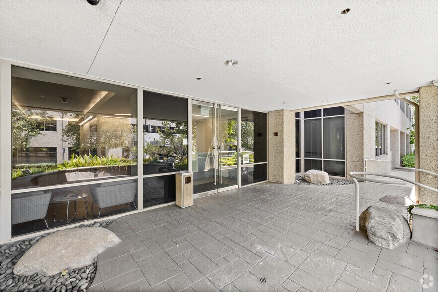 More Photos Of 4330 Park Terrace Dr, Westlake Village Flex For Sale