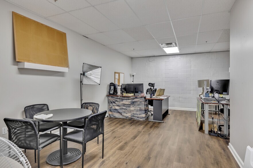 More Photos Of 1512 Nashville Hwy, Columbia Manufacturing For Lease