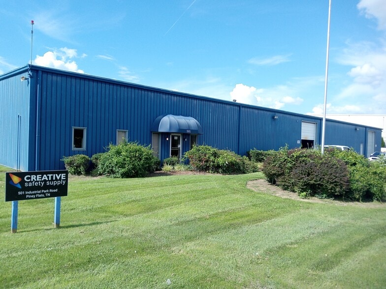 Primary Photo Of 501 Industrial Park Rd, Piney Flats Warehouse For Lease