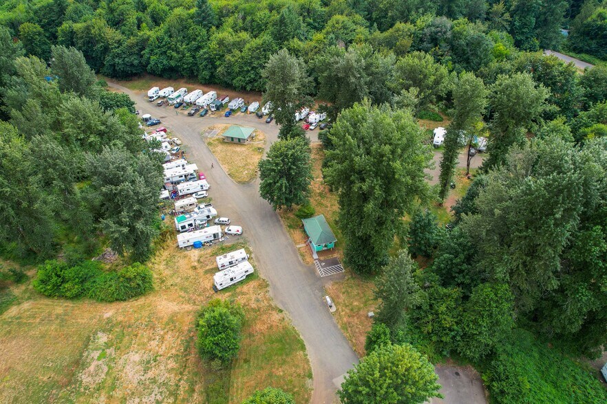 More Photos Of 283 S Main St, Falls City Industrial For Sale