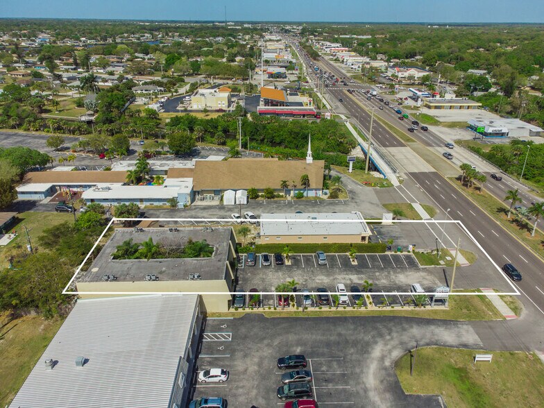 More Photos Of 2595 Tamiami Trl, Port Charlotte Apartments For Lease