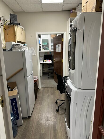 More Photos Of 10965 Winds Crossing Dr, Charlotte Medical For Sale